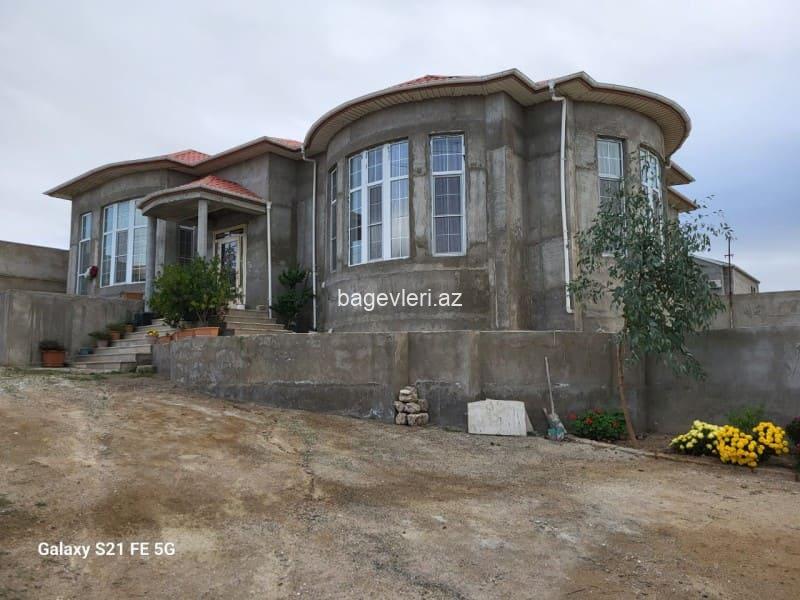 Şahan Buzovna yolunda villa ev