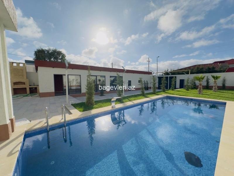 az bina az Şüvəlanda həyət evi / bağ evi 6 otaqlı